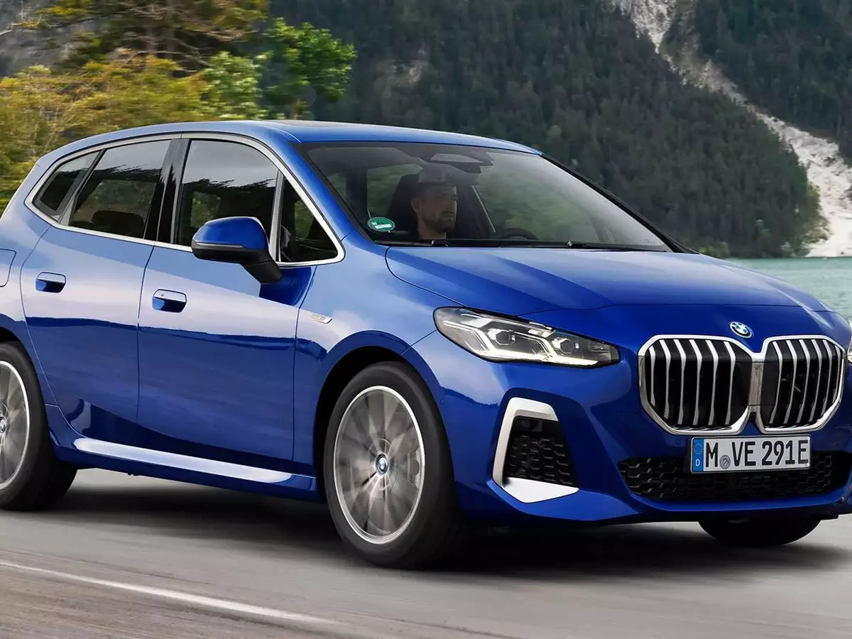 BMW Testa Novo Série 2 Active Tourer no Brasil: Inovação e Performance em Terras Brasileiras